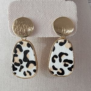 NEW | Gold Tone & Leopard Print Dangle Post back Earrings